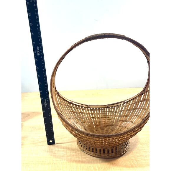 Vintage Wicker Gondola Basket Arched Handle Handmade - Picture 4 of 5
